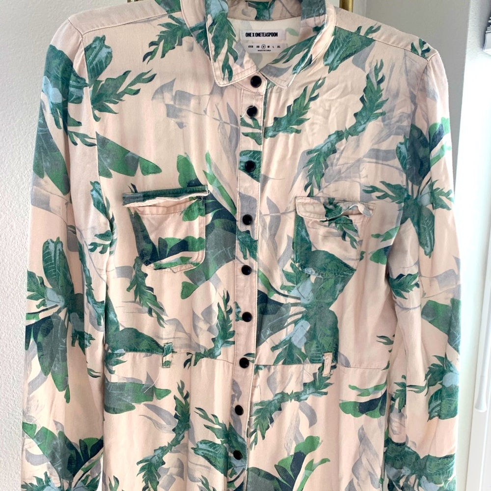 Pantsuit with floral design